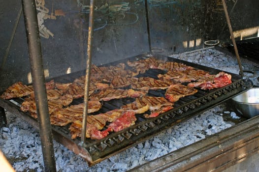giant barbecue to have fun                                