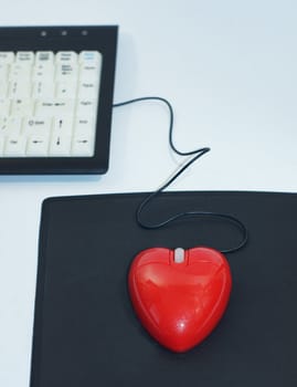 Heart shaped mouse for on-line dating