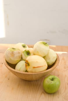 apples