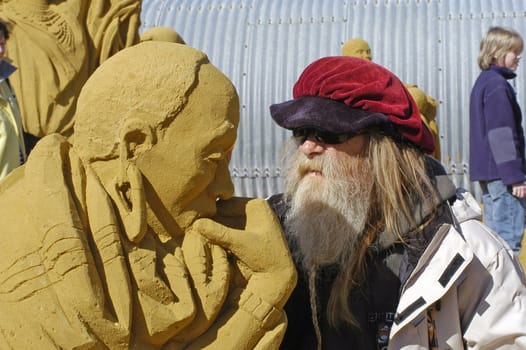 exposure of sand sculptures in France to Touquet on the topic of Africa