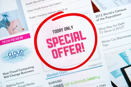 Internet advertisement with text "SPECIAL OFFER" and red circle selection around.