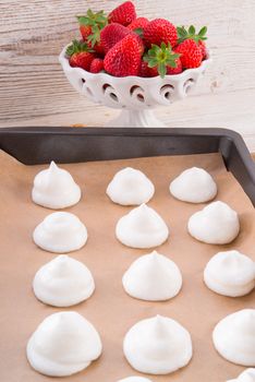 meringue-based dessert