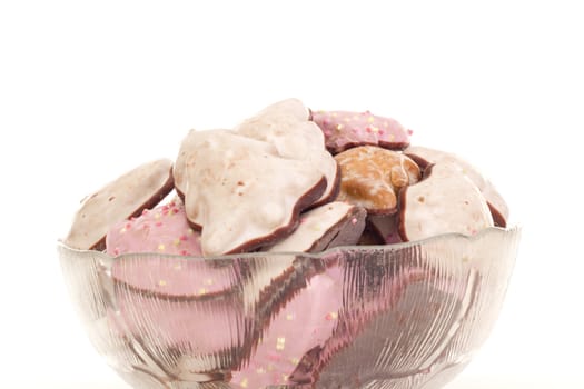 A dish filled with many gingerbreads