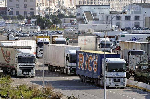 Road transport on the wearing of Marseilles