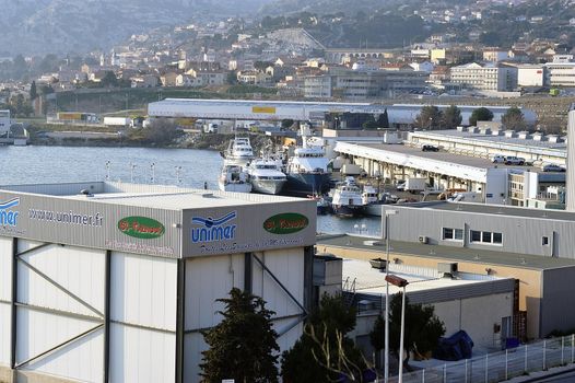 Industry on the wearing of Marseilles