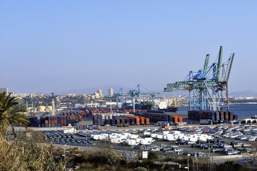 Industry on the wearing of Marseilles