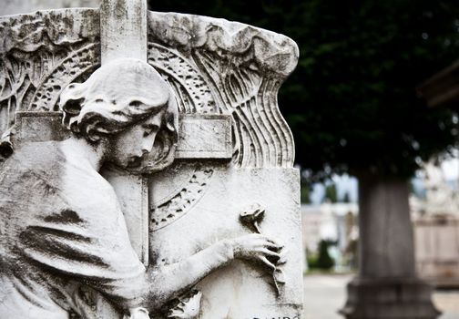Collection of the most beautiful and moving architectures examples in European cemeteries