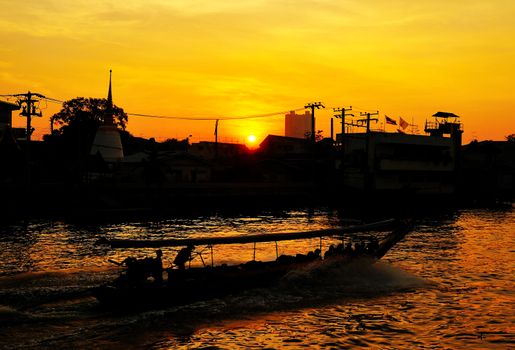 Boat in Chaopraya river