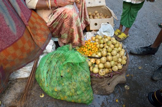 fruit's market in the roads in New Delhi