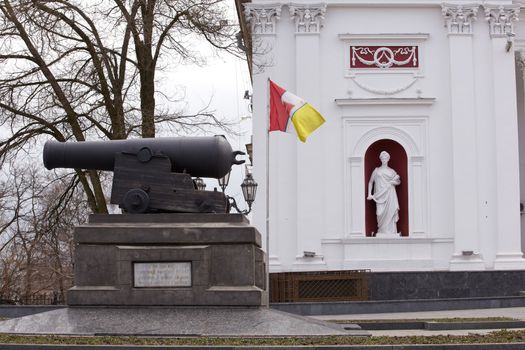 Old cannon, Palace of the City Council, Odessa - Ukraine