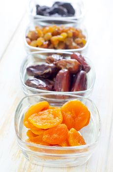 dried apricots, raisins and dates