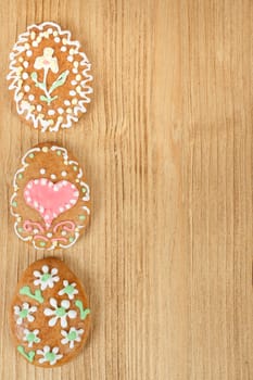 Easter gingerbreads collection on wooden background