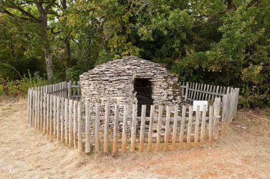 Cadole, stony shelter for shepherd and wine growers (Burgundy France)