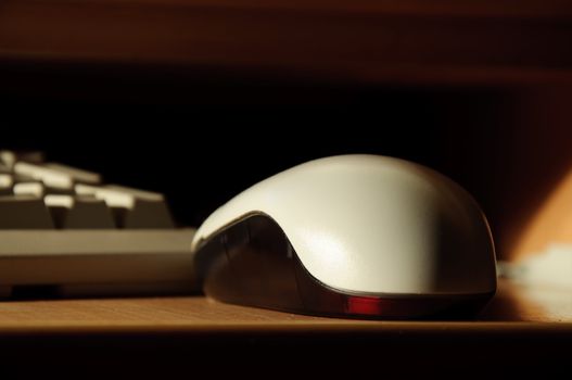 optical mouse in dark