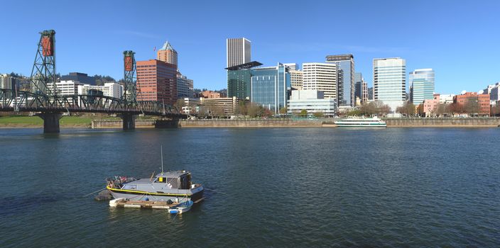 Portland OR. skyline panorama and the Willamette river.