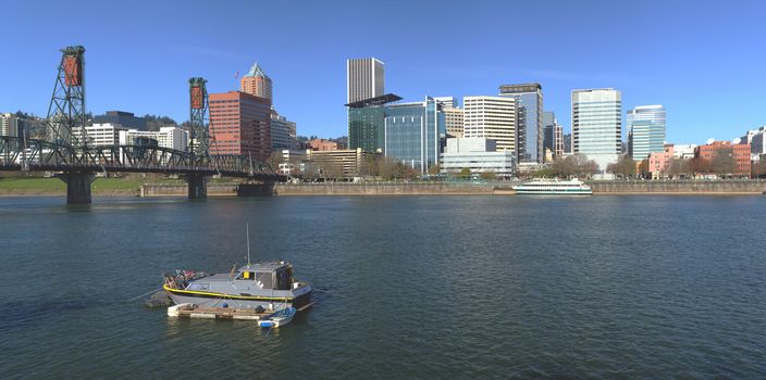 Portland OR. skyline panorama and the Willamette river.