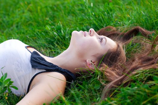 portrait of a beautiful young woman  outdoor