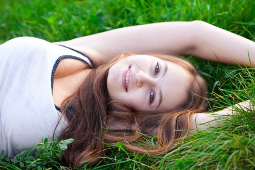 portrait of a beautiful young woman  outdoor