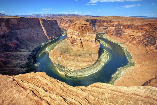 horizontal view of the famous Horse Shoe Bend at Utah, USA 