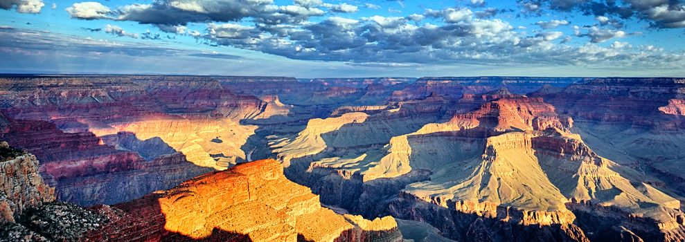 panoramic view of Grand Canyon at sunrise