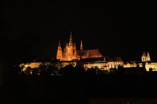 Prague in the night - old Vitus castle 