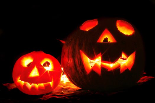 halloween pumkins in the dark night with candle lights
