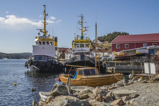 Sponvika is a village in Halden Municipality, Norway, where tugboats Herf��l and Herbert are stationed. The picture was shot one day in March 2013.