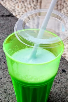 Close milkshake