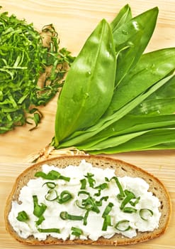 bread with wild garlic and gourd