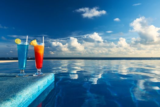 Cocktails near the swimming pool