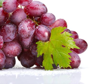 fresh rose grapes with leaf