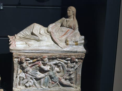 Ancient etruscan art. Sarcophagus of Chiusi, Tuscany. 
