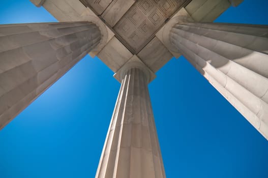 neoclassical ionic architectural details