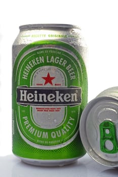 can Heineken beer