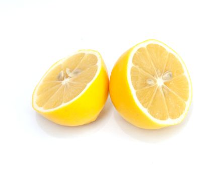 lemon cut into two parts
