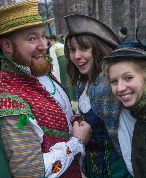 CHICAGO - MARCH 16 : Actors with a Renaissance costume before Participating in the annual Saint Patrick's Day Parade in Chicago on March 16 2013