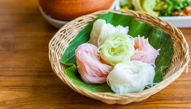 rice noodle in basket on table thai food