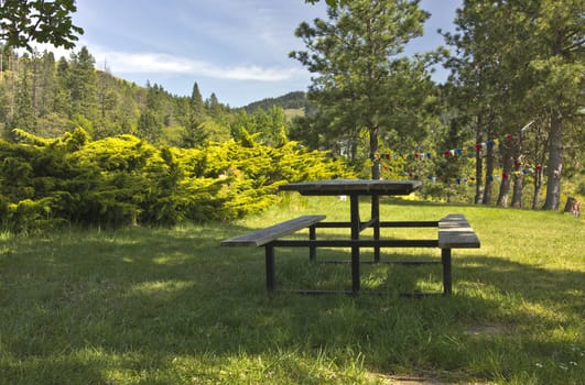 Picnic with a view Hood River Oregon.