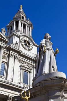 The Queen Anne Statue situated infront of St. Paul's Cathedral in London.