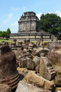 Mendut located in Magelang close to Borobudur temple, Borobudur to a time when you Mendut to