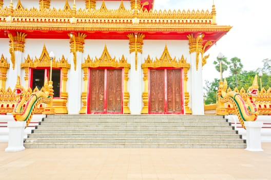 Golden pagoda at the Thai temple
Buddha church at the Thai temple style