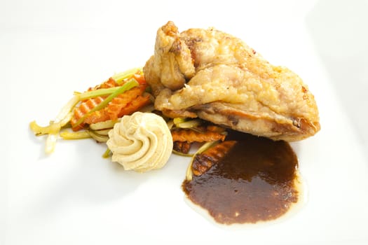 Grilled Chicken breast w wing, spicy sauce and vegetable