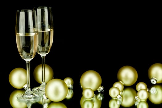 christmas decoration in gold and champagner on black background