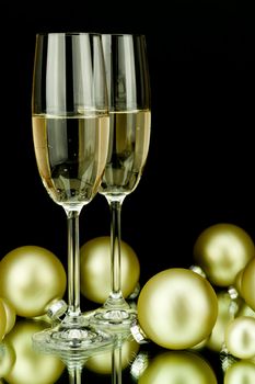 christmas decoration in gold and champagner on black background