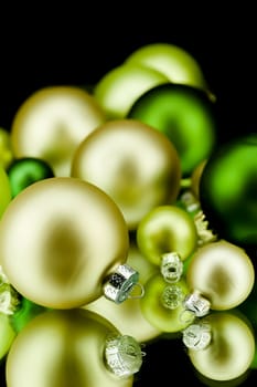 christmas decoration in gold and champagner on black background