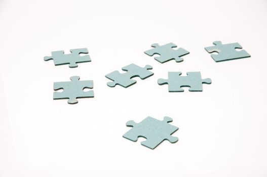 puzzle pieces to assemble and engage