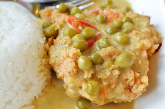 chicken fried green curry and plain rice, Thai food