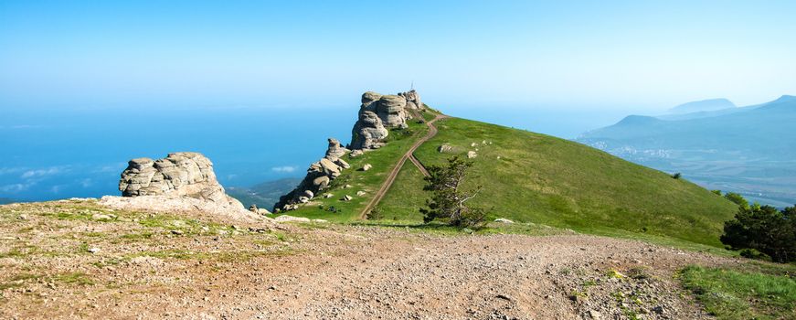 beautiful panorama view of the mountains and cliffs