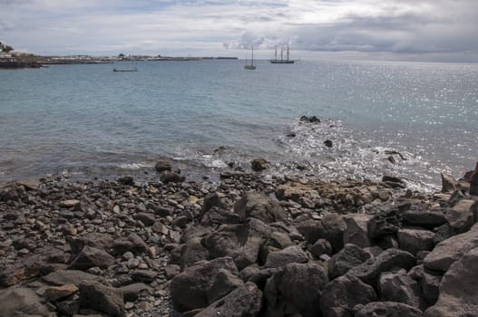 sea ??landscape where there is a sailboat