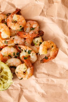 shrimps with lime and parsley 